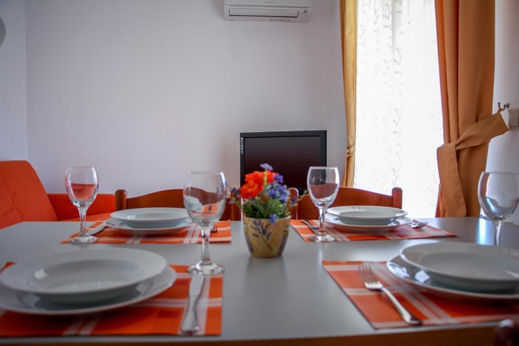 Family Friendly Apartments With A Swimming Pool Nevidjane, Pasman - 18054 Neviđane Zewnętrze zdjęcie