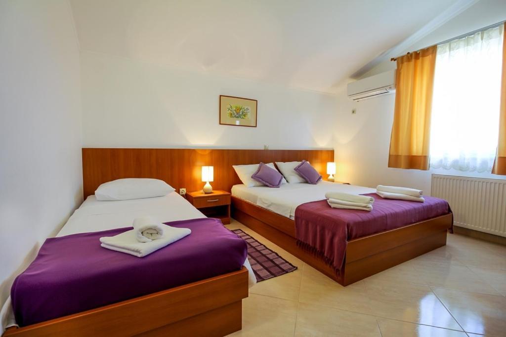 Family Friendly Apartments With A Swimming Pool Nevidjane, Pasman - 18054 Neviđane Zewnętrze zdjęcie
