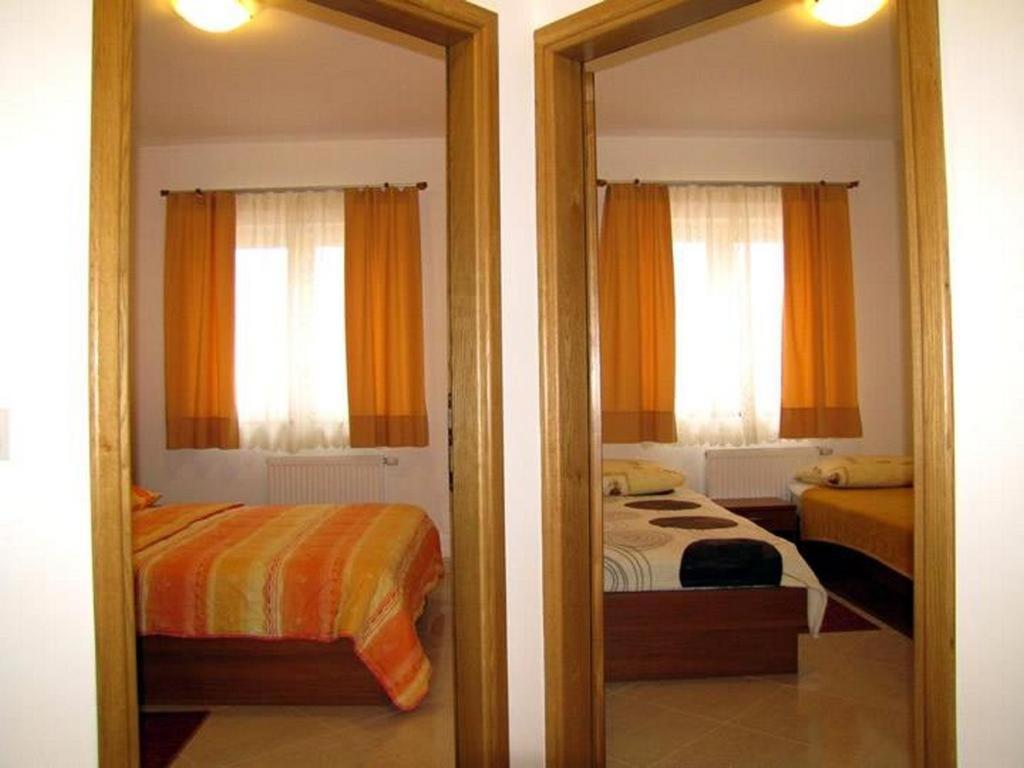 Family Friendly Apartments With A Swimming Pool Nevidjane, Pasman - 18054 Neviđane Zewnętrze zdjęcie