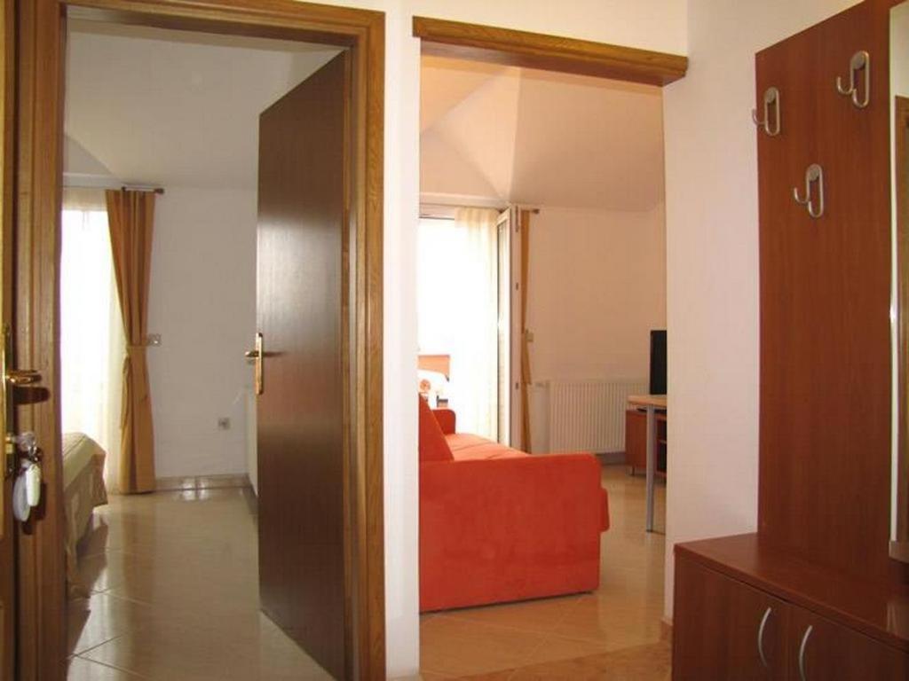 Family Friendly Apartments With A Swimming Pool Nevidjane, Pasman - 18054 Neviđane Zewnętrze zdjęcie