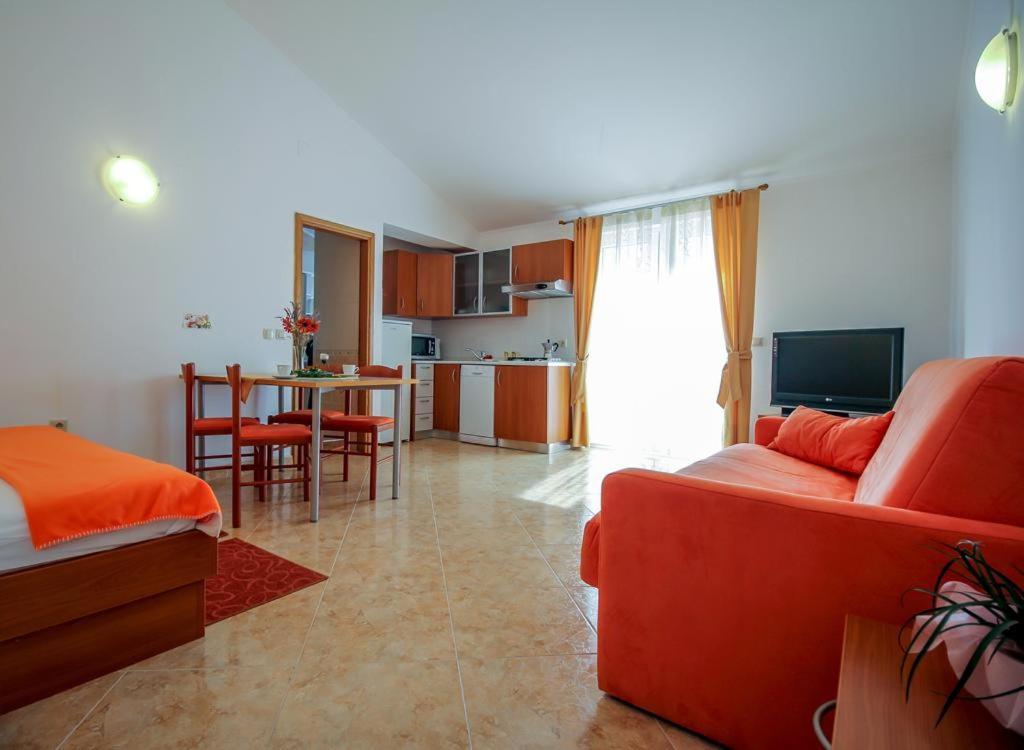 Family Friendly Apartments With A Swimming Pool Nevidjane, Pasman - 18054 Neviđane Zewnętrze zdjęcie
