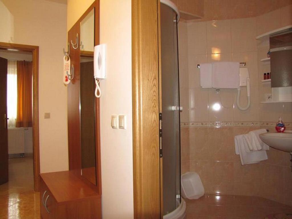 Family Friendly Apartments With A Swimming Pool Nevidjane, Pasman - 18054 Neviđane Zewnętrze zdjęcie